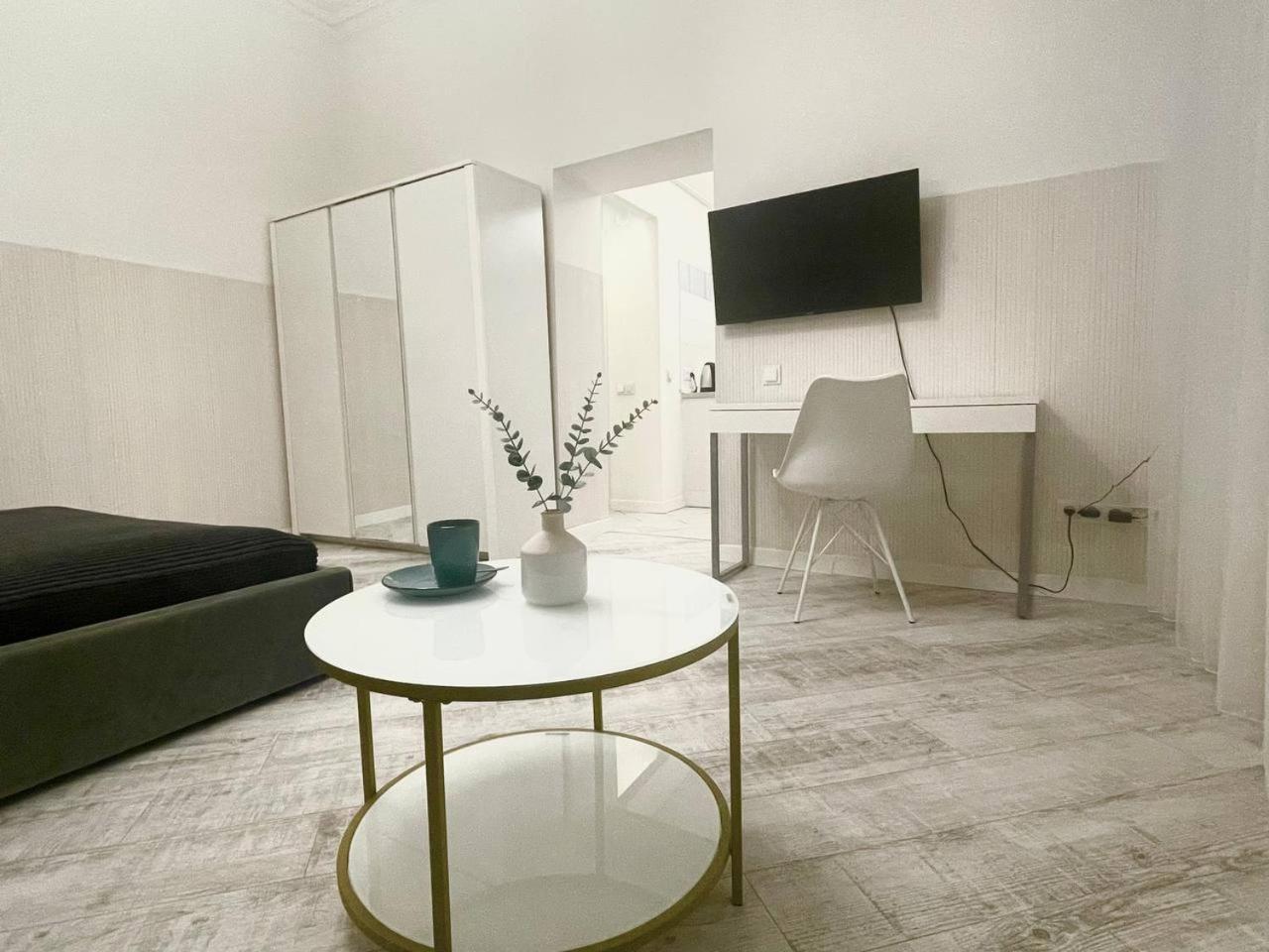Куліша 15, Апартаменти В Центрі,Тц Форум,Оперний Lviv Exteriör bild